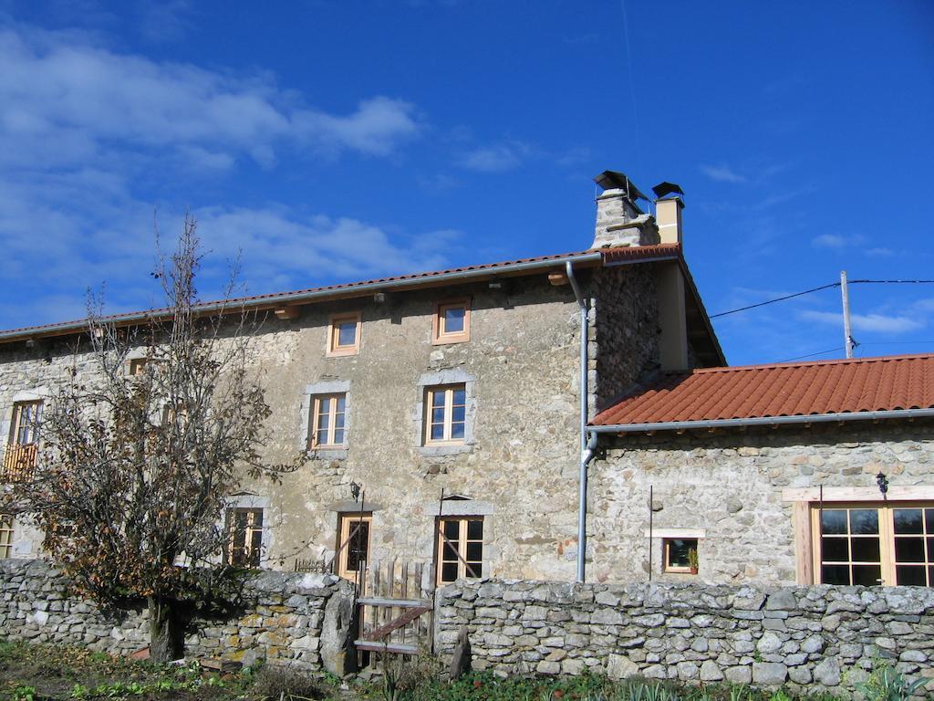 La Ferme Des Genets Bed and Breakfast Medeyrolles Esterno foto