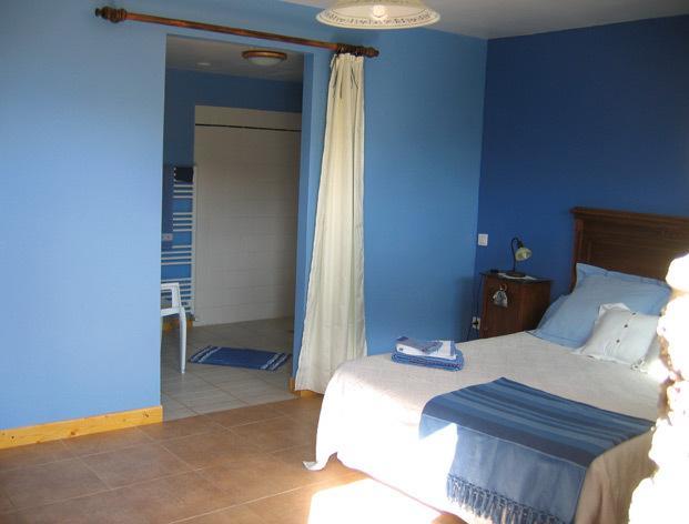 La Ferme Des Genets Bed and Breakfast Medeyrolles Esterno foto