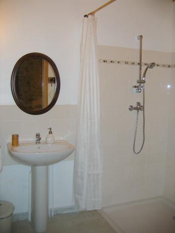 La Ferme Des Genets Bed and Breakfast Medeyrolles Esterno foto